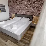 Hotel Hotel-restaurant Zum Schwalbennest 2*