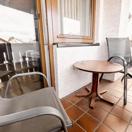 Hotel-restaurant Zum Schwalbennest 2*