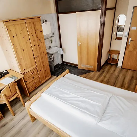 Hotel-restaurant Zum Schwalbennest Hotel Alsfeld
