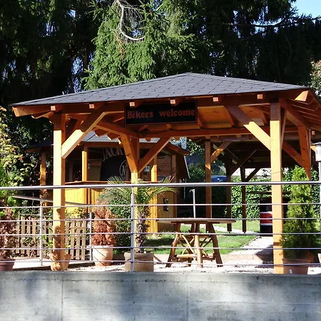 Hotel-restaurant Zum Schwalbennest آلسفلد
